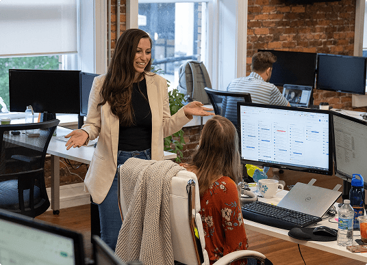 Launch That team collaborating in the office